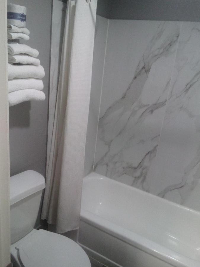 Coachman'S Inn & Suites Waldron Buitenkant foto