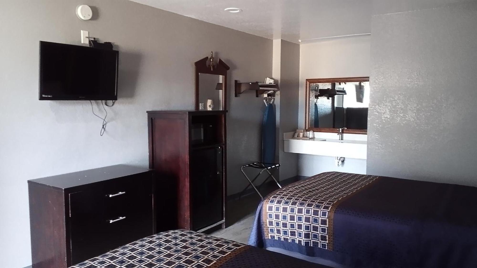 Coachman'S Inn & Suites Waldron Buitenkant foto